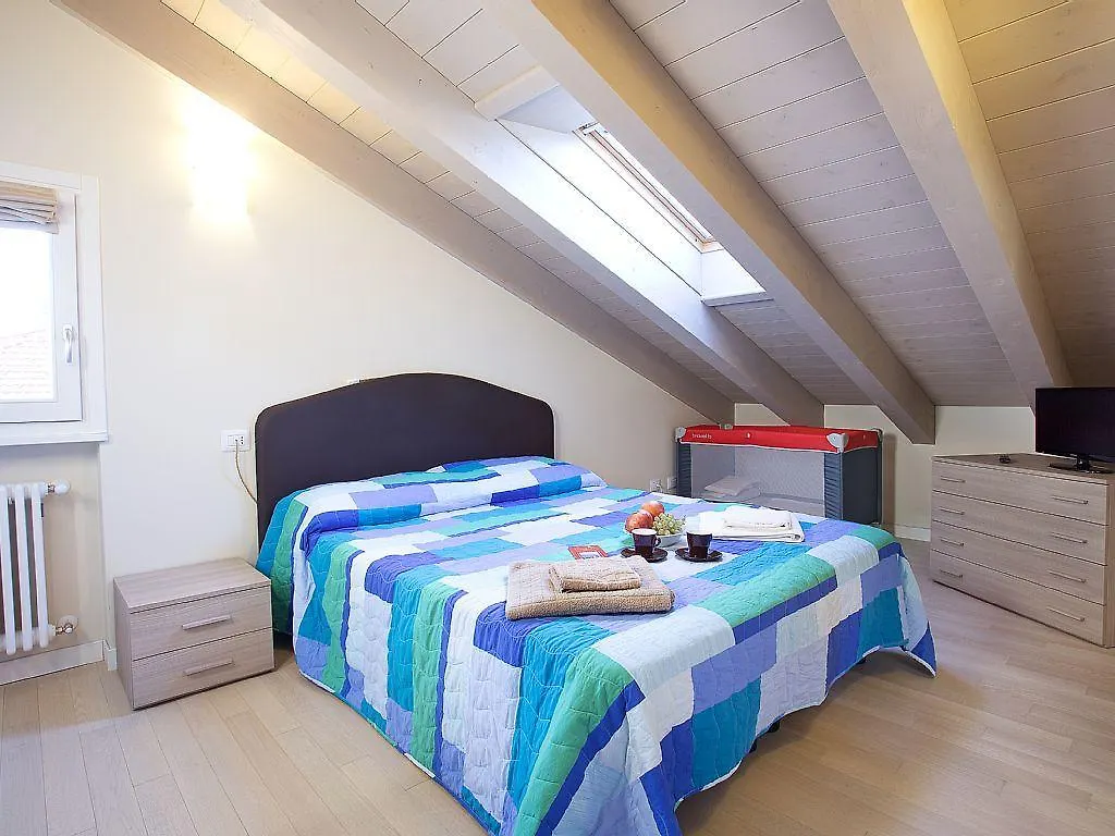 4 Village Centre Lenno Homes With Pool-By Italian Apartments Terraze, Spese, Sopra Spese, Spese II